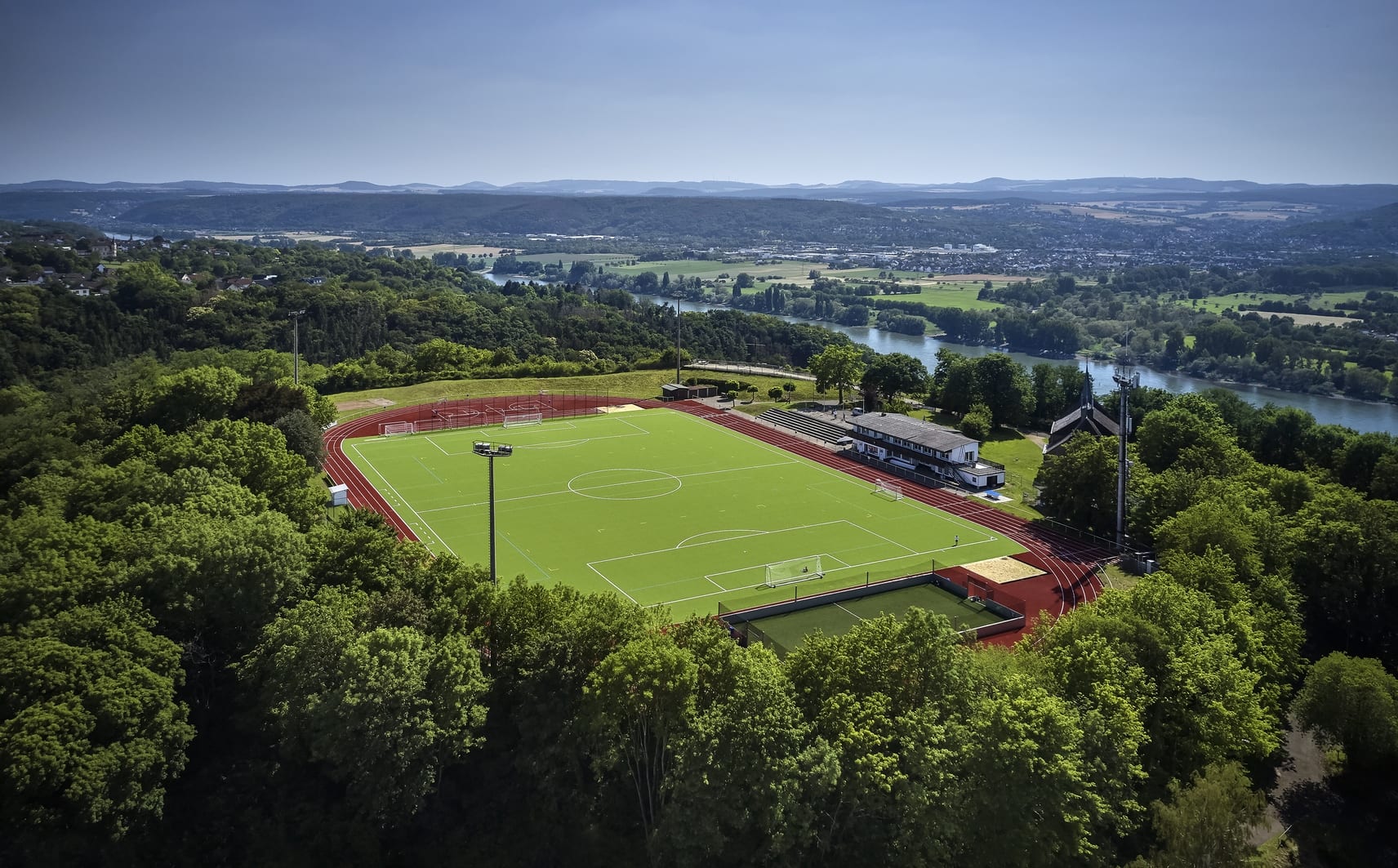 Stade Kaiserberg de Linz sur le Rhin