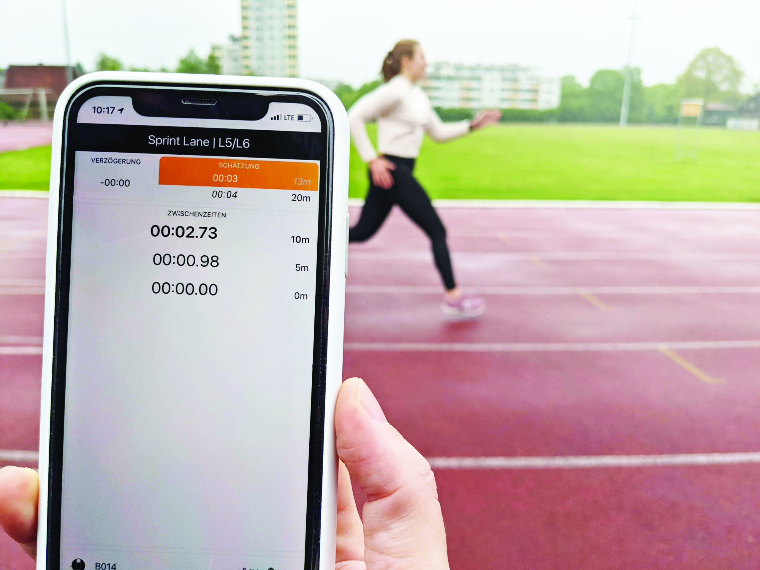 athlétisme, Surface synthétique pour l&#8217;athlétisme