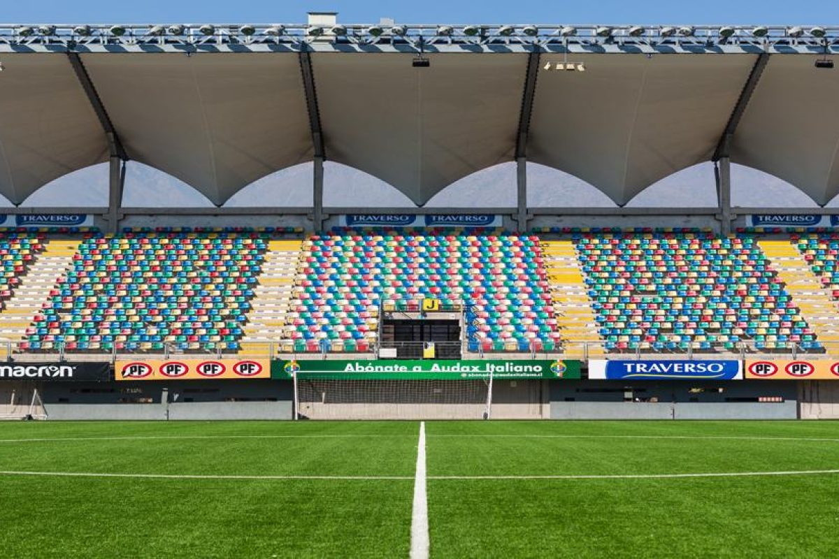 Un nouveau gazon synthétique pour le championnat du Chili de football