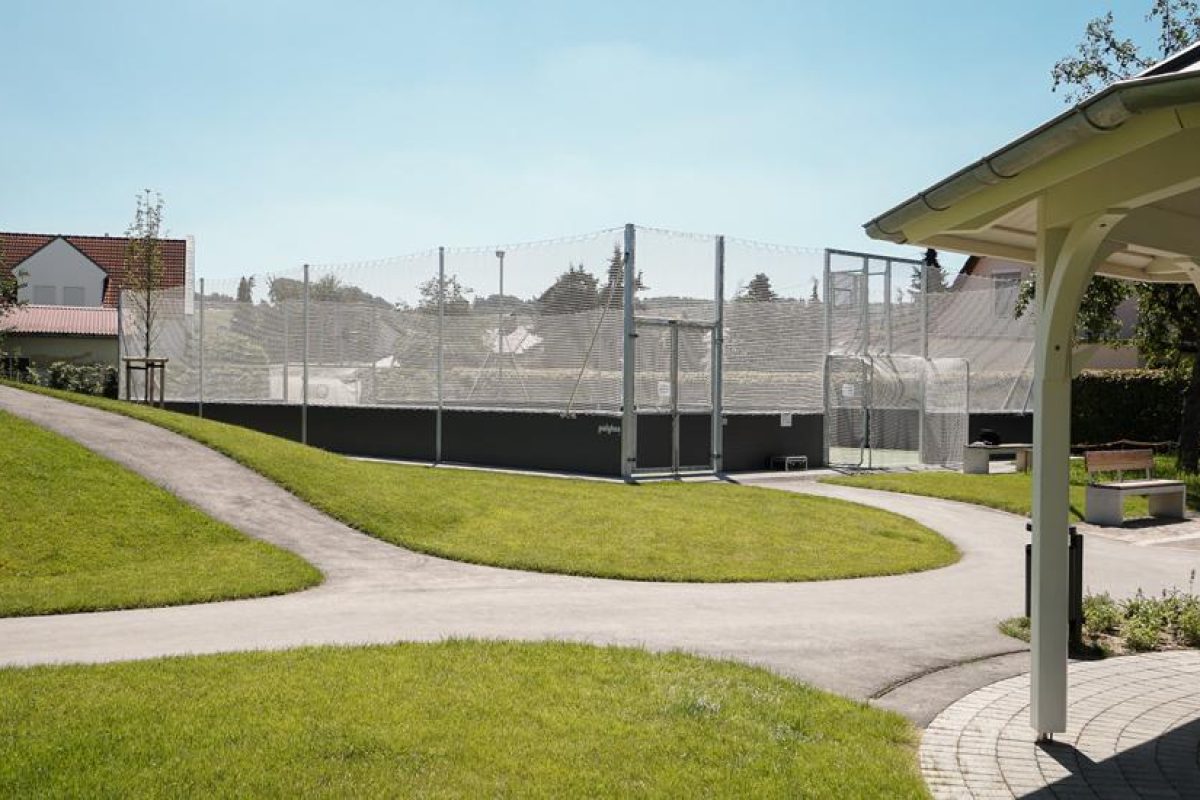 LA POLYPLAY ARENA COMME LIEU DE RENCONTRE