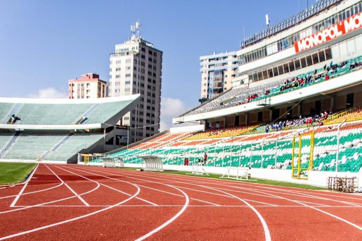 Revêtement synthétique Rekortan M pour le Estadio Hernando Siles